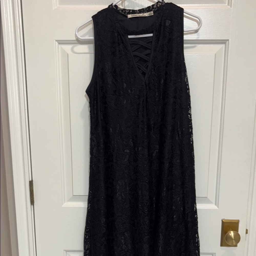 Liberty Love Black V-Neck Sheath Midi Dress